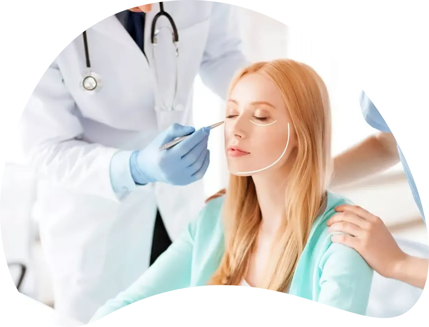 صورة توضيحية لجراحة التجميل ونحت الجسم